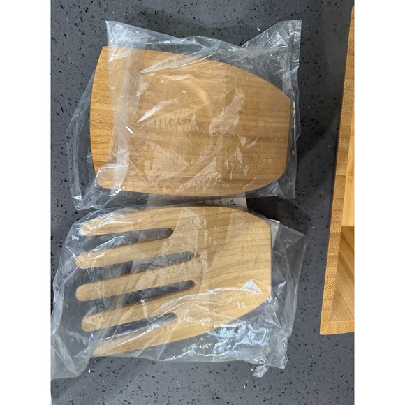 NEW Pampered Chef Bamboo Square Salad Serving Bowl & Claw Tongs, #2254 and #2288 - Picture 8 of 10